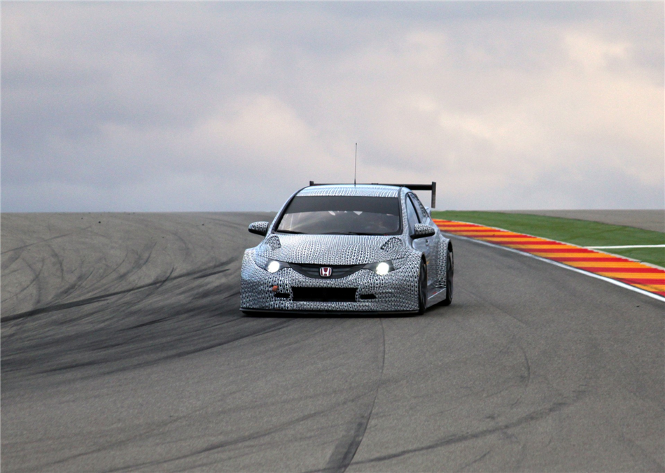 Honda przygotowuje się do WTCC